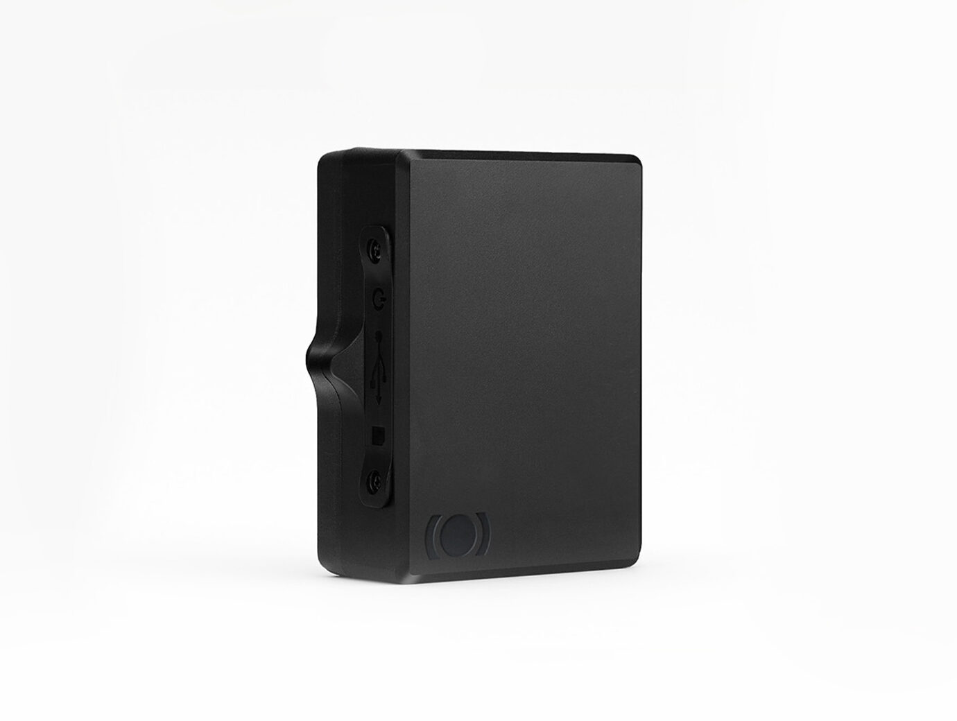 MiniFinder Xtreme, en robust svart GPS-tracker med inbyggt batteri.